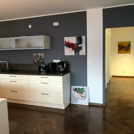 Studio/loft In *